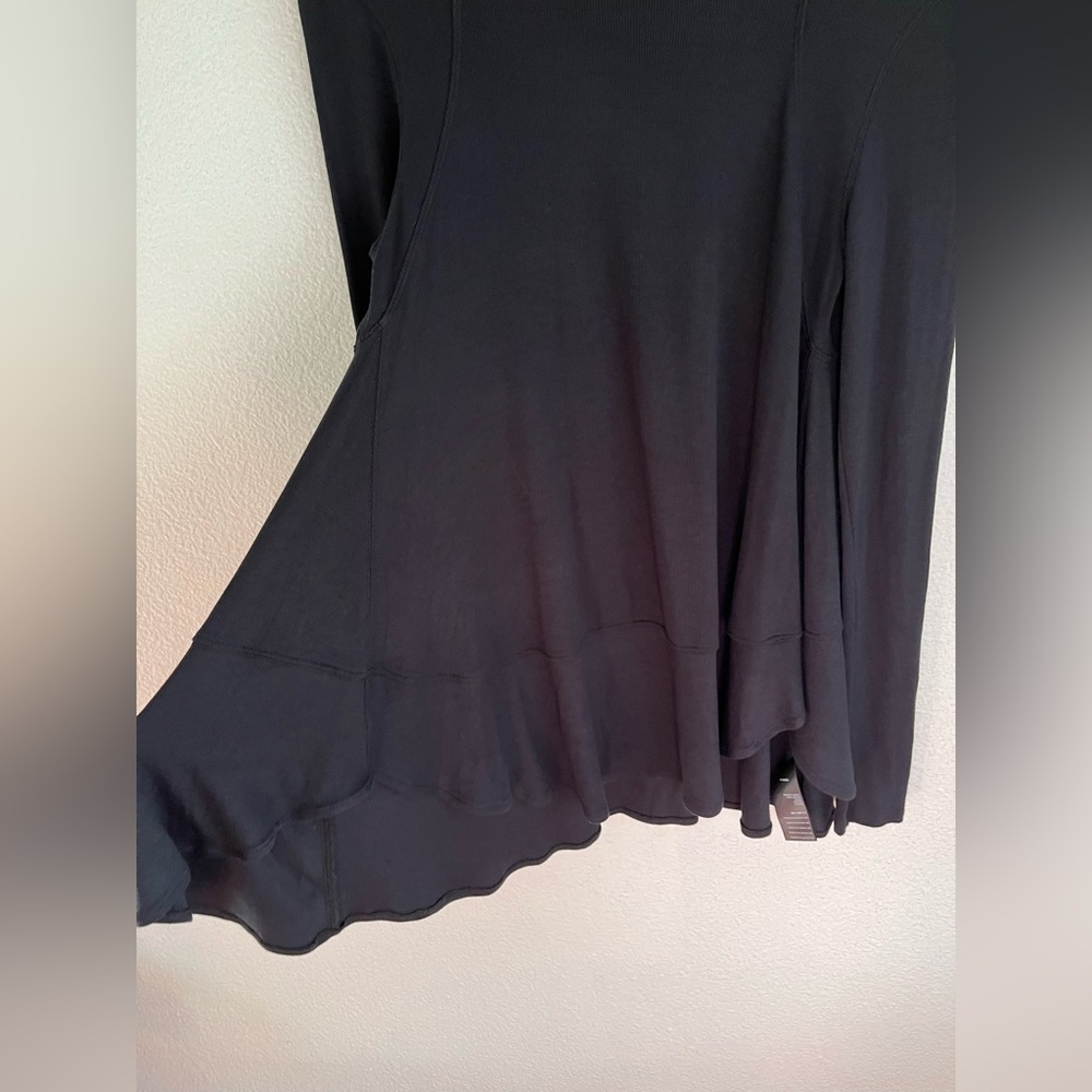 Free People Downtown Girl Black Cut Out Flowy Mock Turtleneck S - Picture 8 of 13